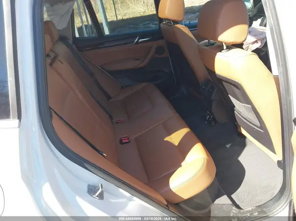 5UXWX9C5XH0T15562 2017 BMW X3 - Image 8
