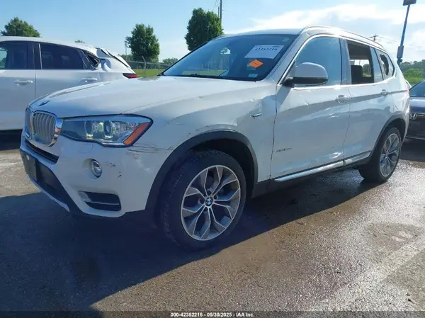 5UXWY3C50G0N87398 2016 BMW X3 - Image 2