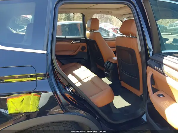 5UXWY3C52G0N86947 2016 BMW X3 - Image 8