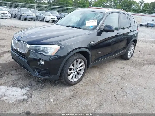 5UXWY3C53G0N86939 2016 BMW X3 - Image 2