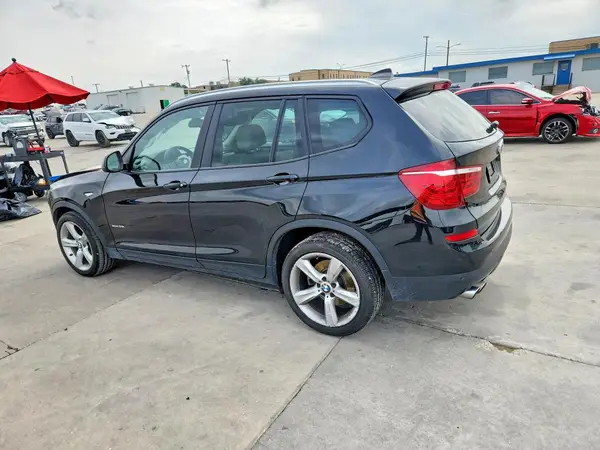 5UXWZ7C30H0X41614 2017 BMW X3 - Image 2