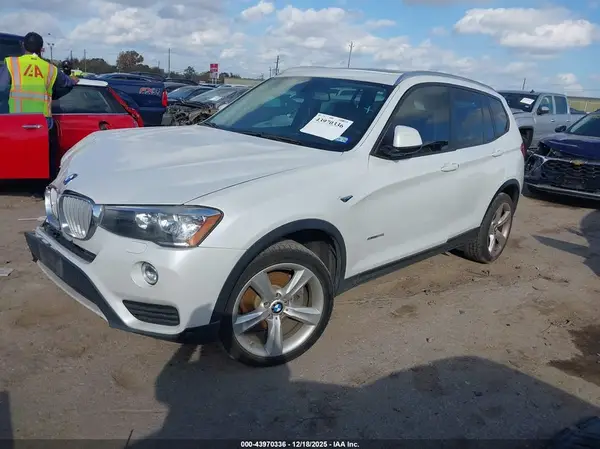 5UXWZ7C31H0X42173 2017 BMW X3 - Image 2