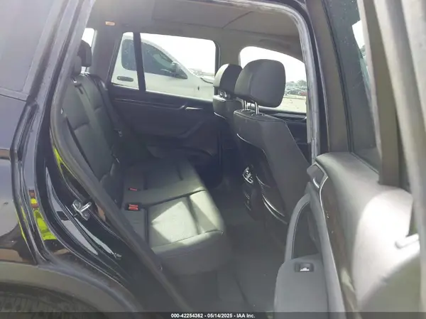 5UXWZ7C32H0V89819 2017 BMW X3 - Image 8