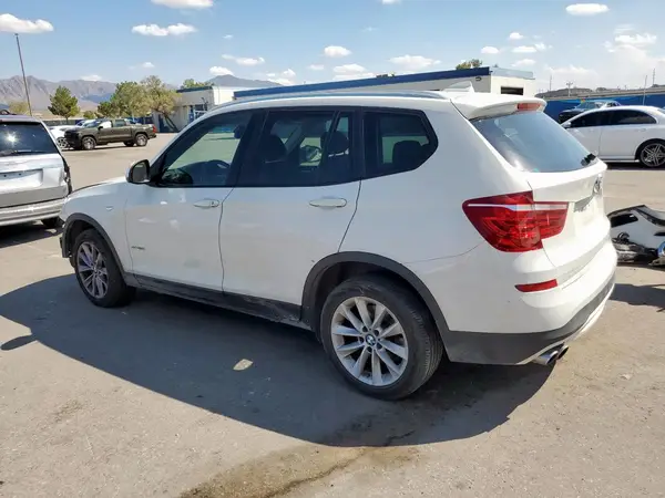 5UXWZ7C33H0X38996 2017 BMW X3 - Image 2