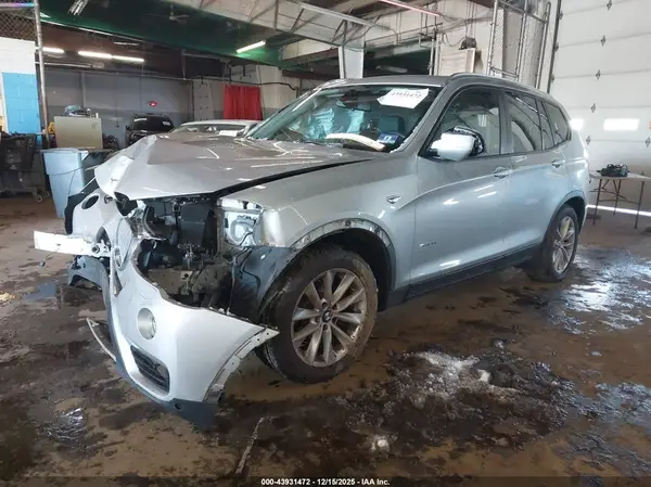 5UXWZ7C33H0X41106 2017 BMW X3 - Image 2