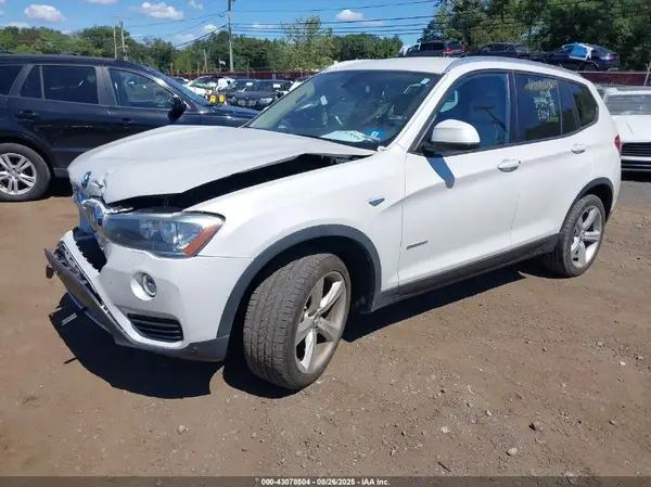 5UXWZ7C34H0V93306 2017 BMW X3 - Image 2