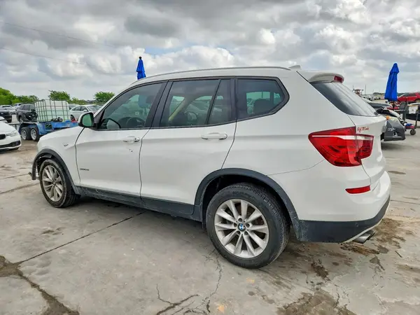5UXWZ7C34H0X42524 2017 BMW X3 - Image 2