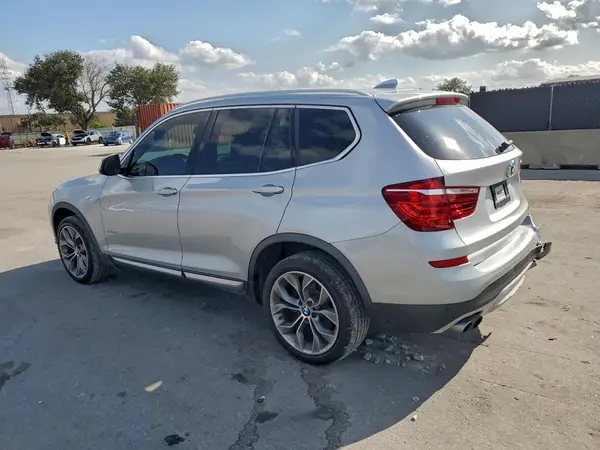 5UXWZ7C36H0V86597 2017 BMW X3 - Image 2