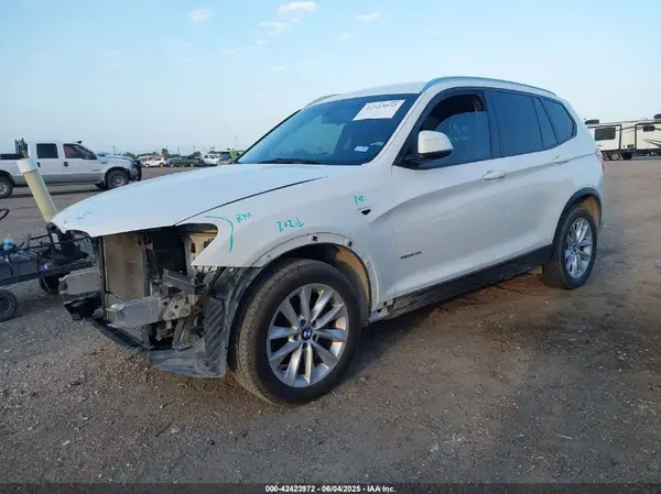 5UXWZ7C36H0V87040 2017 BMW X3 - Image 2