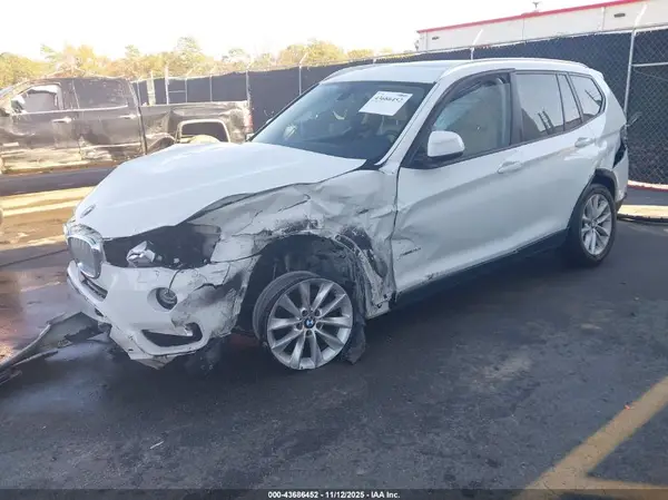 5UXWZ7C36H0V89029 2017 BMW X3 - Image 2