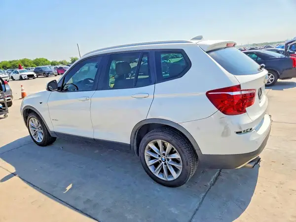 5UXWZ7C36H0V91475 2017 BMW X3 - Image 2