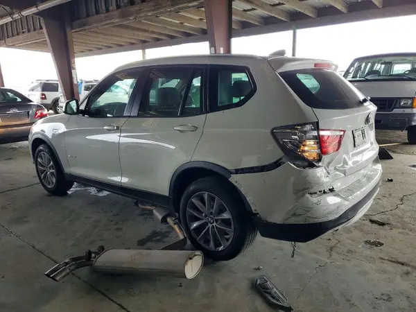 5UXWZ7C36H0V92951 2017 BMW X3 - Image 2