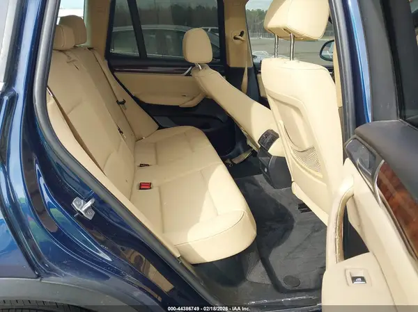 5UXWZ7C36H0V94117 2017 BMW X3 - Image 8