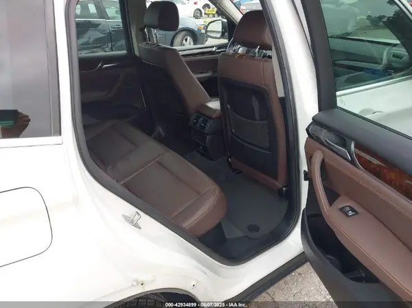5UXWZ7C37H0X40797 2017 BMW X3 - Image 8