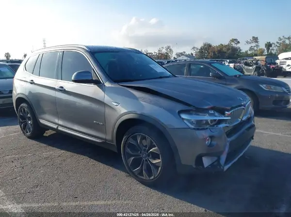 5UXWZ7C38H0V90764 2017 BMW X3 - Image 1