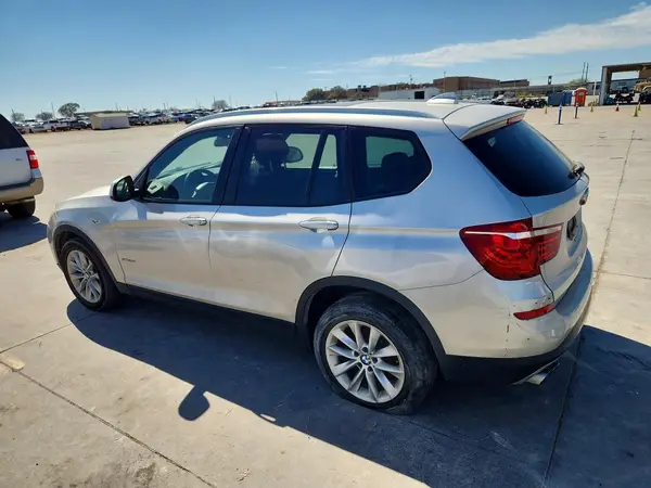 5UXWZ7C38H0X38914 2017 BMW X3 - Image 2
