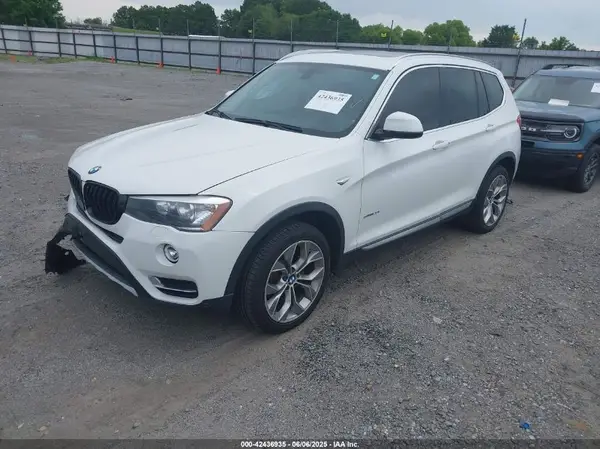 5UXWZ7C38H0X39299 2017 BMW X3 - Image 2