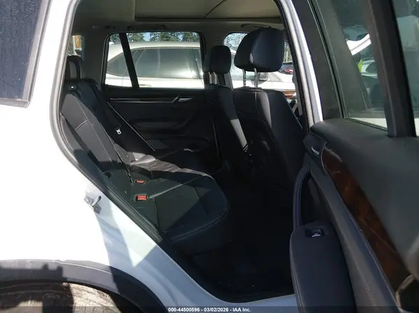 5UXWZ7C38H0X40257 2017 BMW X3 - Image 8