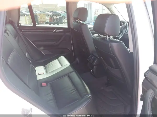 5UXWZ7C38H0X40288 2017 BMW X3 - Image 8