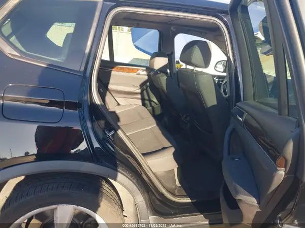 5UXWZ7C38H0X40906 2017 BMW X3 - Image 8