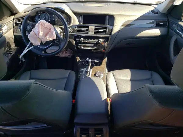 5UXWZ7C38H0X41697 2017 BMW X3 - Image 8