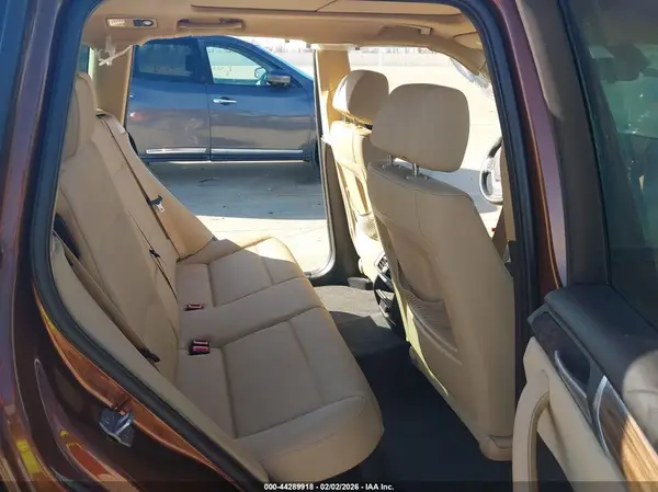 5UXWZ7C38H0X41909 2017 BMW X3 - Image 8