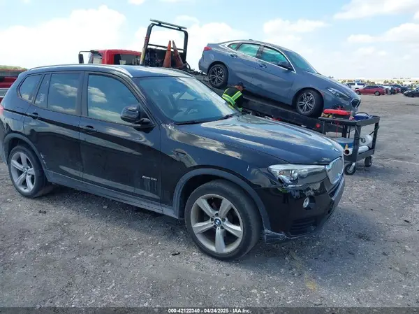 5UXWZ7C39H0V87405 2017 BMW X3 - Image 1