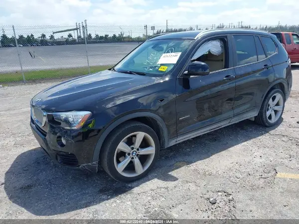 5UXWZ7C39H0V87405 2017 BMW X3 - Image 2