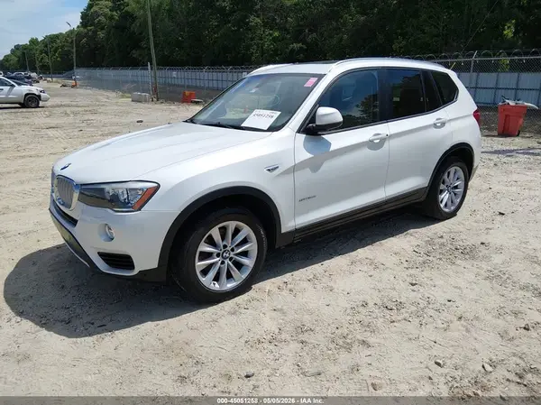5UXWZ7C39H0X42082 2017 BMW X3 - Image 2