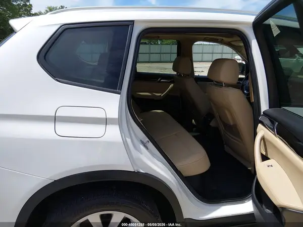 5UXWZ7C39H0X42082 2017 BMW X3 - Image 8