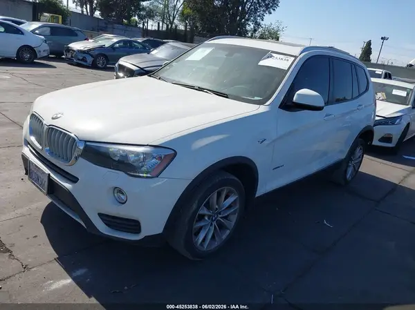 5UXWZ7C39H0X43040 2017 BMW X3 - Image 2