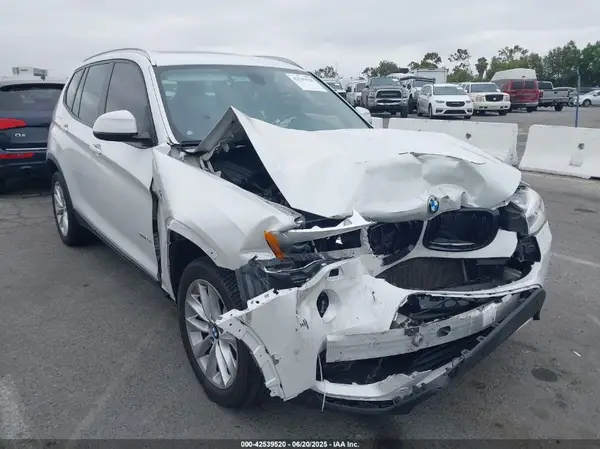 5UXWZ7C3XH0V87574 2017 BMW X3 - Image 1