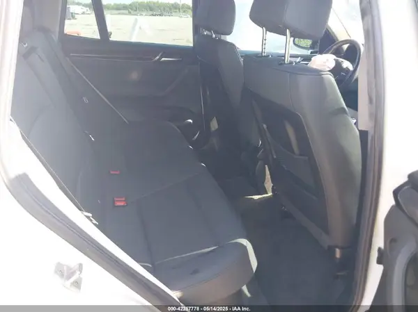 5UXWZ7C3XH0V88773 2017 BMW X3 - Image 8