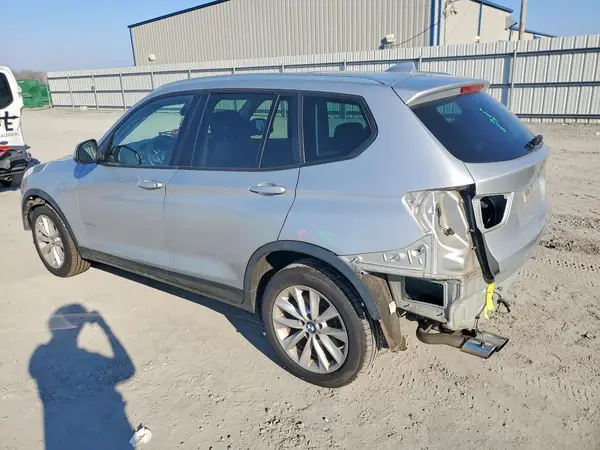 5UXWZ7C3XH0V92001 2017 BMW X3 - Image 2