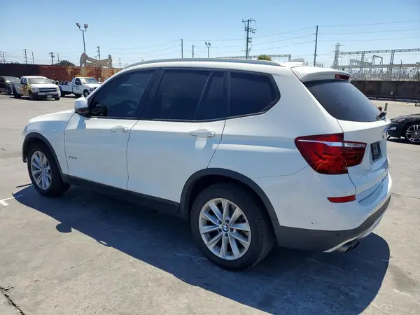 5UXWZ7C3XH0X39370 2017 BMW X3 - Image 2