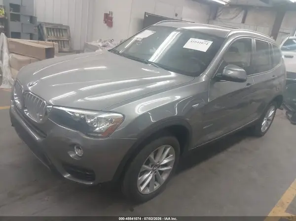 5UXWZ7C3XH0X39840 2017 BMW X3 - Image 2