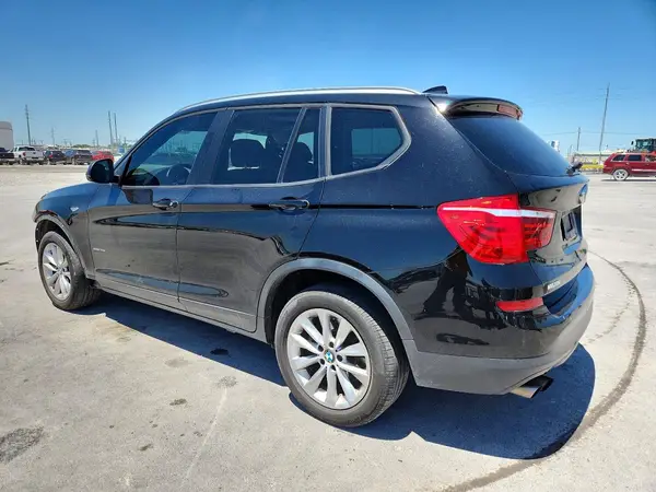 5UXWZ7C3XH0X39952 2017 BMW X3 - Image 2