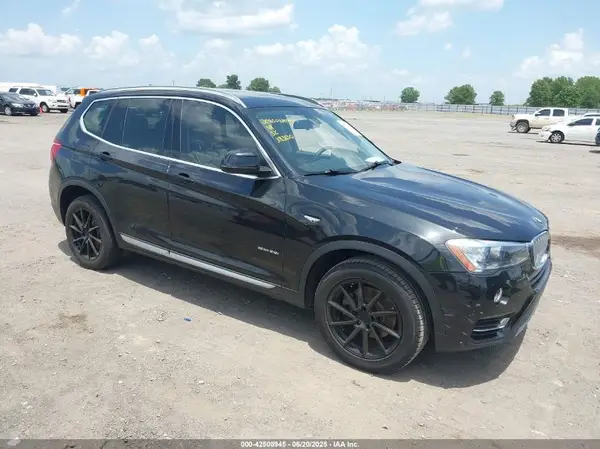 5UXWZ7C3XH0X43130 2017 BMW X3 - Image 1