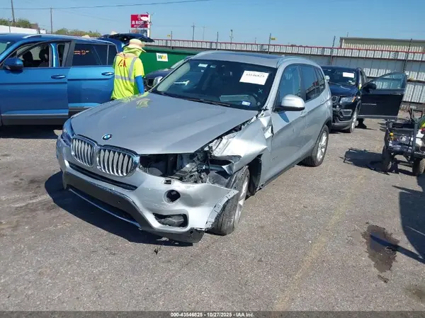 5UXWZ7C50G0R31901 2016 BMW X3 - Image 2