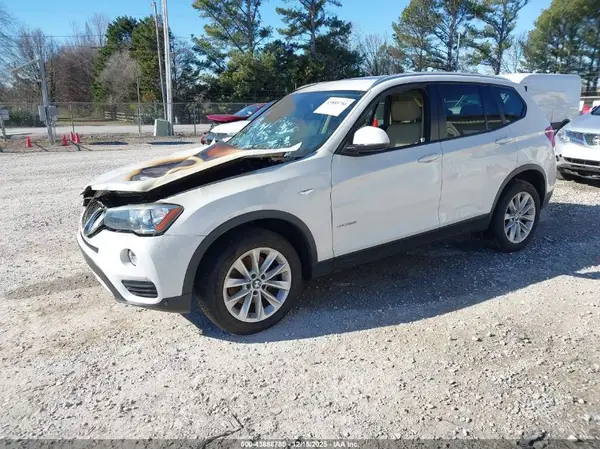 5UXWZ7C51G0T43019 2016 BMW X3 - Image 2