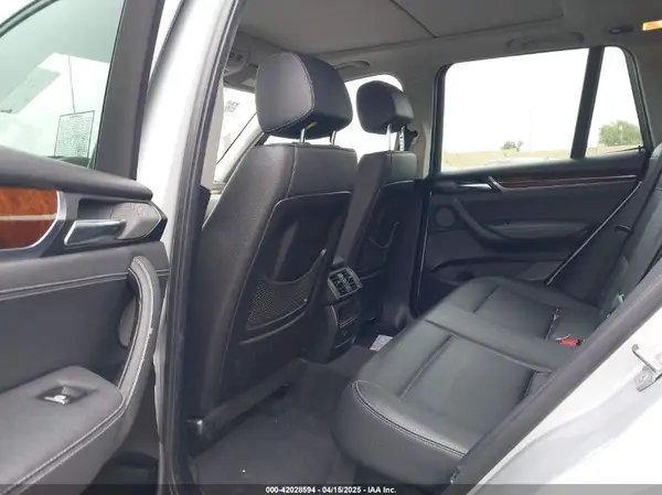 5UXWZ7C52H0U46239 2017 BMW X3 - Image 8