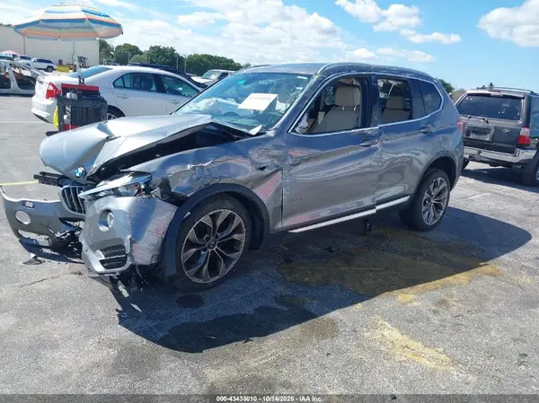 5UXWZ7C53H0T44447 2017 BMW X3 - Image 2