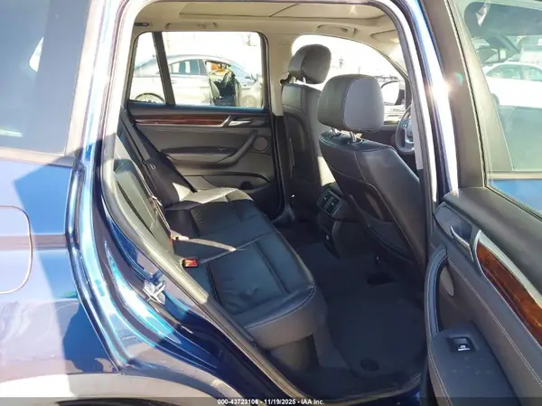 5UXWZ7C54H0U47005 2017 BMW X3 - Image 8