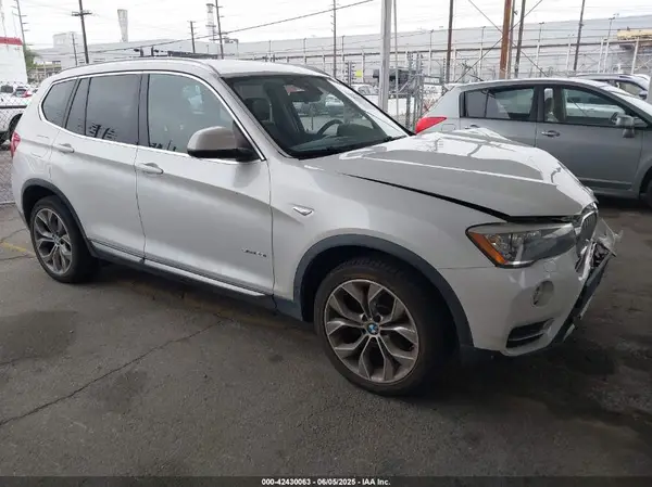 5UXWZ7C54H0U47019 2017 BMW X3 - Image 1