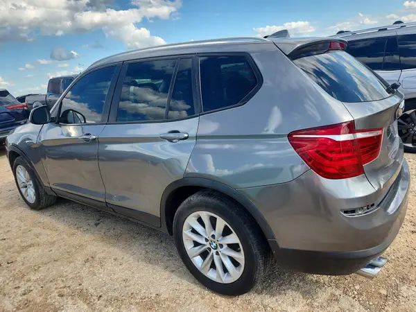 5UXWZ7C55H0T43932 2017 BMW X3 - Image 2