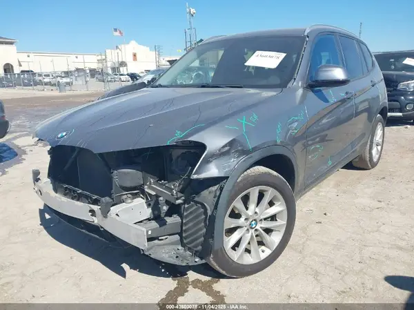 5UXWZ7C56H0T43566 2017 BMW X3 - Image 2