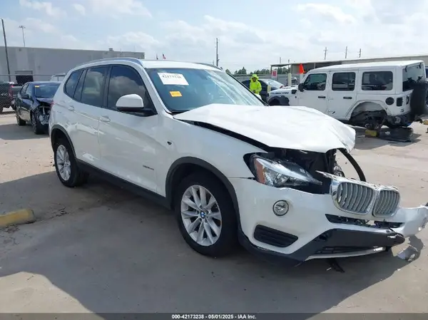 5UXWZ7C56H0U45949 2017 BMW X3 - Image 1