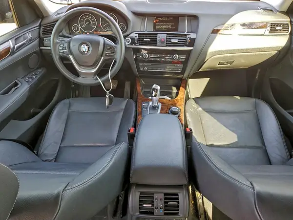 5UXWZ7C57H0U45197 2017 BMW X3 - Image 8