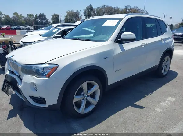 5UXWZ7C5XH0U46635 2017 BMW X3 - Image 2