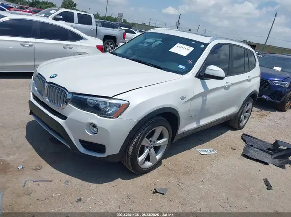 5UXWZ7C5XH0V85115 2017 BMW X3 - Image 2